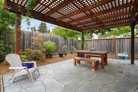 809 Maple Dr, Petaluma, CA 94954 photo 31