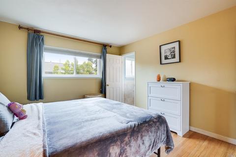 809 Maple Dr, Petaluma, CA 94954 photo 26