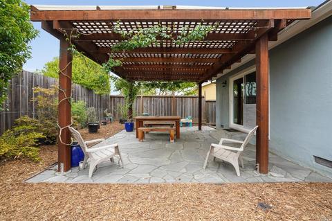809 Maple Dr, Petaluma, CA 94954 photo 36