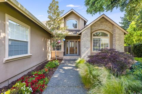109 Candace Ct, Windsor, CA 95492 photo 2