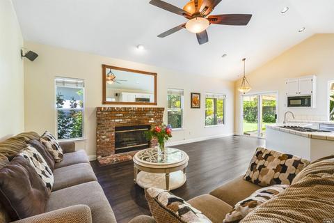 109 Candace Ct, Windsor, CA 95492 photo 12