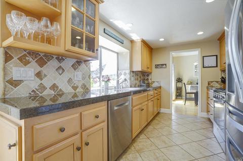 9213 Piccadilly Cir, Windsor, CA 95492 photo 12