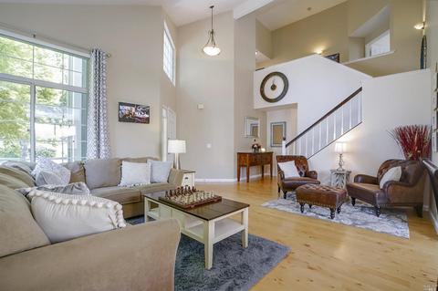 9213 Piccadilly Cir, Windsor, CA 95492 photo 6