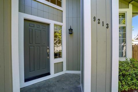 9213 Piccadilly Cir, Windsor, CA 95492 photo 4
