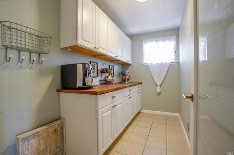9213 Piccadilly Cir, Windsor, CA 95492 photo 17