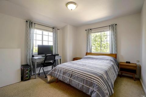 9213 Piccadilly Cir, Windsor, CA 95492 photo 25