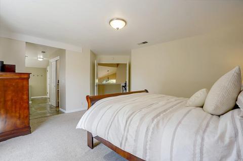 9213 Piccadilly Cir, Windsor, CA 95492 photo 23