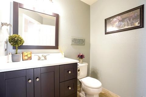 9213 Piccadilly Cir, Windsor, CA 95492 photo 33