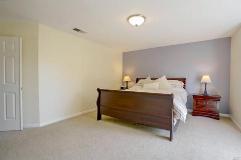 9213 Piccadilly Cir, Windsor, CA 95492 photo 24