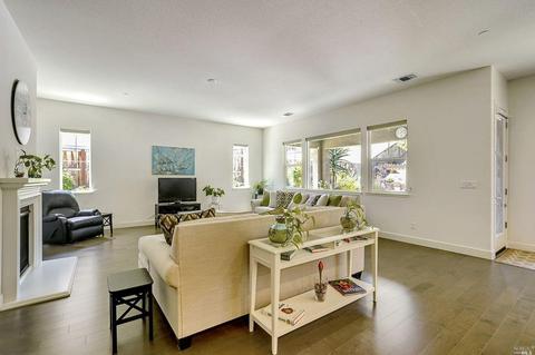 691 Elderberry Loop, Vacaville, CA 95688 photo 13