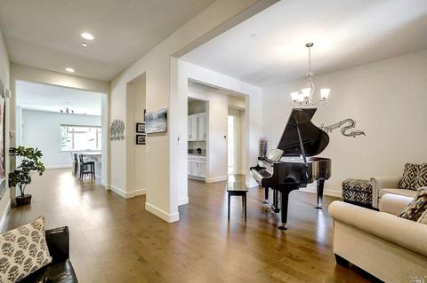 691 Elderberry Loop, Vacaville, CA 95688 photo 7