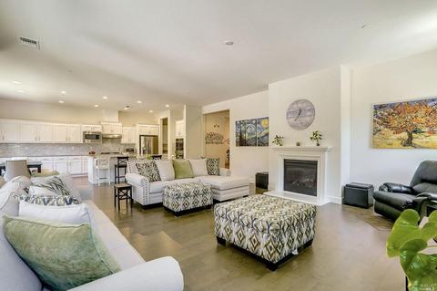 691 Elderberry Loop, Vacaville, CA 95688 photo 11