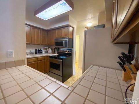 165 Oddstad Dr #99, Vallejo, CA 94589 photo 8
