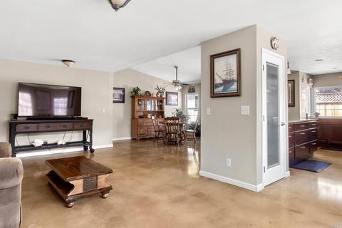 1110 Granada St, Vallejo, CA 94591 photo 5
