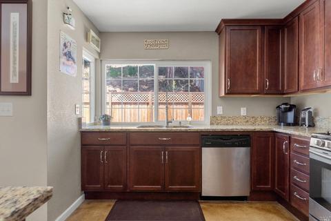 1110 Granada St, Vallejo, CA 94591 photo 13