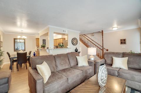 165 Oddstad Dr #64, Vallejo, CA 94589 photo 2