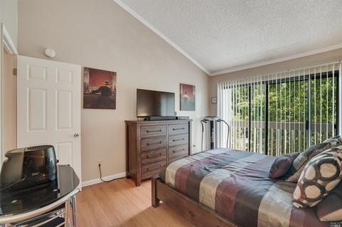165 Oddstad Dr #64, Vallejo, CA 94589 photo 3