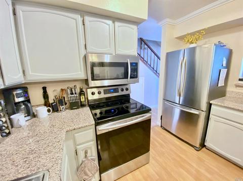 165 Oddstad Dr #64, Vallejo, CA 94589 photo 11