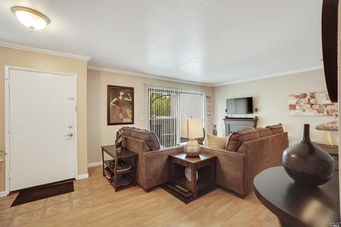 165 Oddstad Dr #64, Vallejo, CA 94589 photo 6