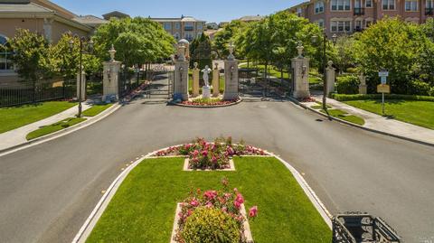 1104 Sonata Dr, Vallejo, CA 94591 photo 2