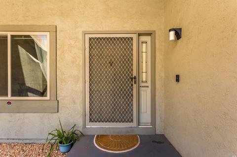 1604 Foothill Pl, Fairfield, CA 94534 photo 4