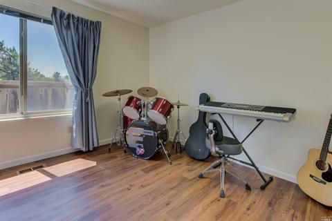 1604 Foothill Pl, Fairfield, CA 94534 photo 26