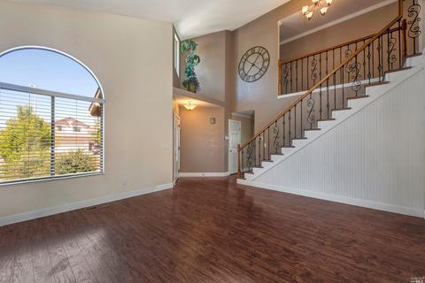 203 Othello Ct, Windsor, CA 95492 photo 8