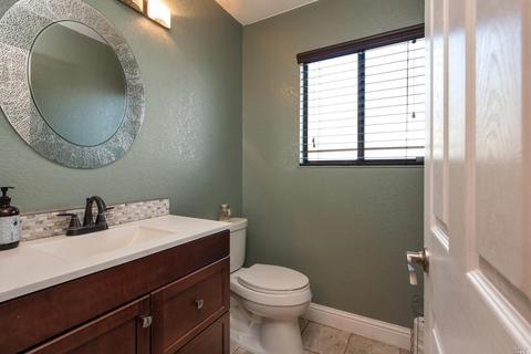 203 Othello Ct, Windsor, CA 95492 photo 18