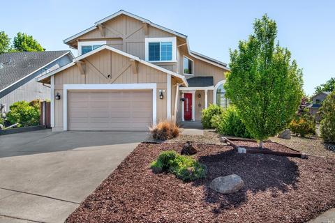 203 Othello Ct, Windsor, CA 95492 photo 2
