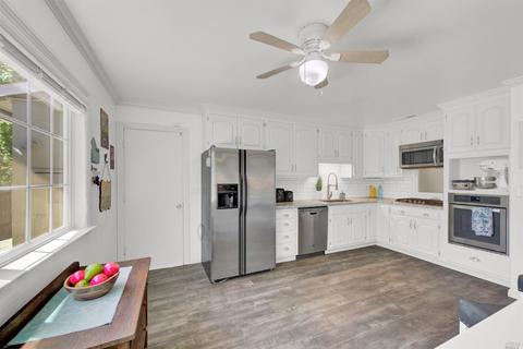1542 Basque Ct, Napa, CA 94559 photo 16