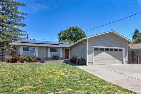 1542 Basque Ct, Napa, CA 94559 photo 3