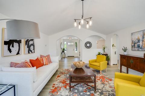 907 Arbor Ave, Sonoma, CA 95476 photo 2