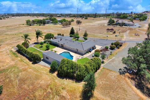 4245 Independence Ln, Vacaville, CA 95688 photo 1