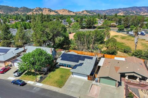 550 Silver Dr, Vacaville, CA 95687 photo 3