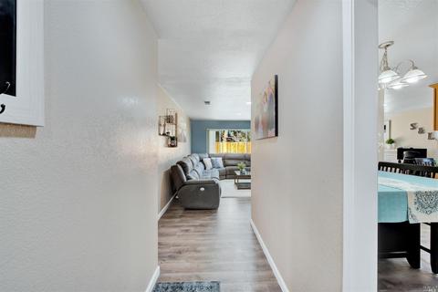 550 Silver Dr, Vacaville, CA 95687 photo 21