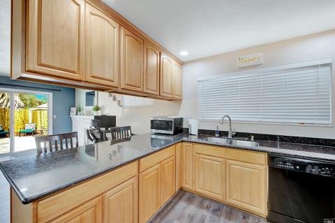 550 Silver Dr, Vacaville, CA 95687 photo 32