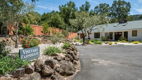 5817 Sharp Rd, Calistoga, CA 94515 photo 3