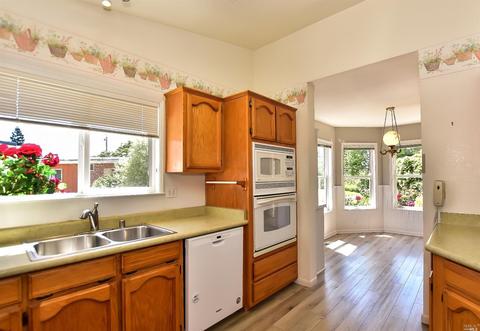 111 Merida Dr, Sonoma, CA 95476 photo 8