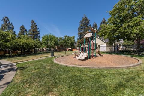 45 Chaucer Ln, Fairfield, CA 94533 photo 26