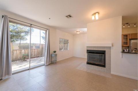45 Chaucer Ln, Fairfield, CA 94533 photo 8