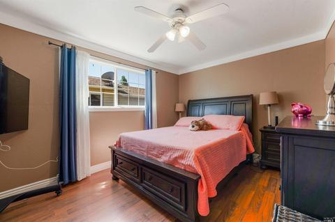 146 Wendy St, Vallejo, CA 94589 photo 17