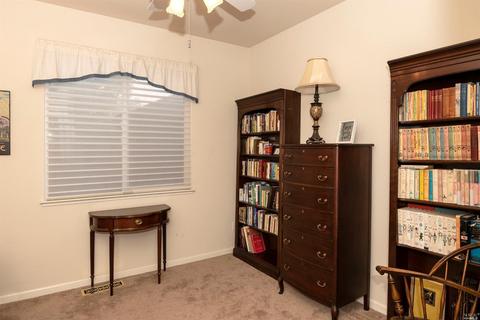 562 Peppertree Dr, Windsor, CA 95492 photo 16