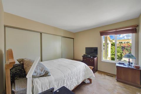 1645 Moraga Dr, Fairfield, CA 94534 photo 25