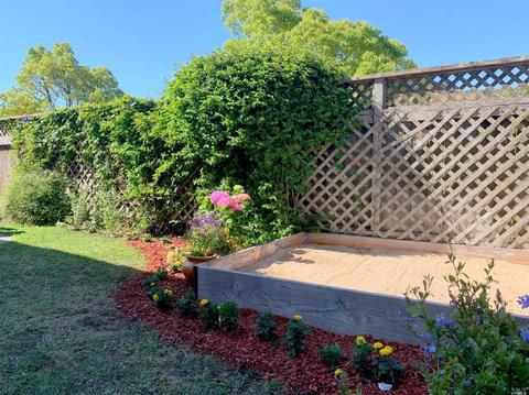 262 Windsor Dr, Petaluma, CA 94952 photo 43