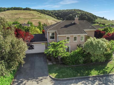 262 Windsor Dr, Petaluma, CA 94952 photo 1