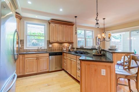 300 E L St, Benicia, CA 94510 photo 13