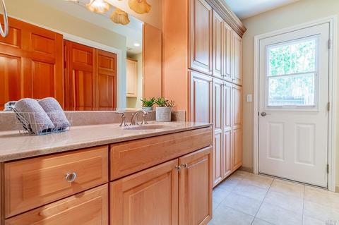 300 E L St, Benicia, CA 94510 photo 21