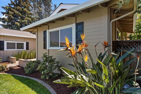 71 Emerald Cir, Vallejo, CA 94589 photo 4