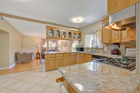 367 Trinity Dr, Vacaville, CA 95687 photo 35