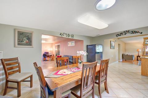 367 Trinity Dr, Vacaville, CA 95687 photo 37